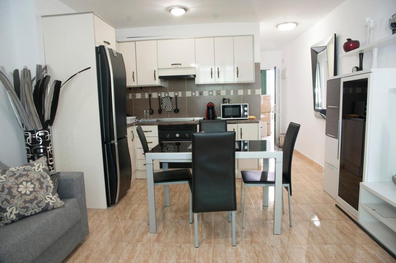 Optimist Deluxe Apartment Плая де лас Америкас Екстериор снимка
